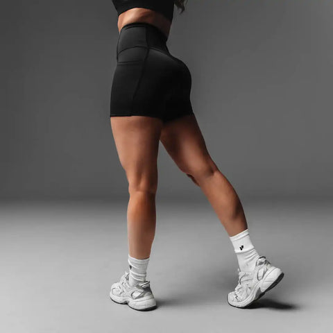 Adapt Invisible Scrunch Short - 4"
