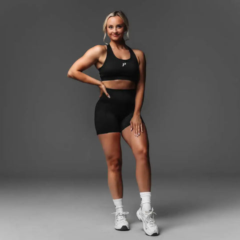 Adapt Invisible Scrunch Short - 4"